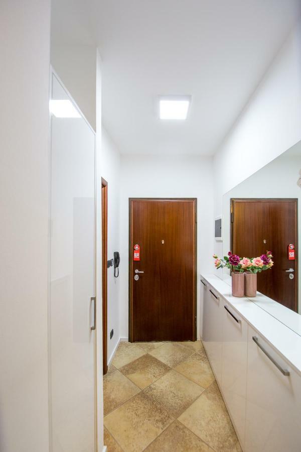 Apartment Studio Premier Rafailovici Exterior photo